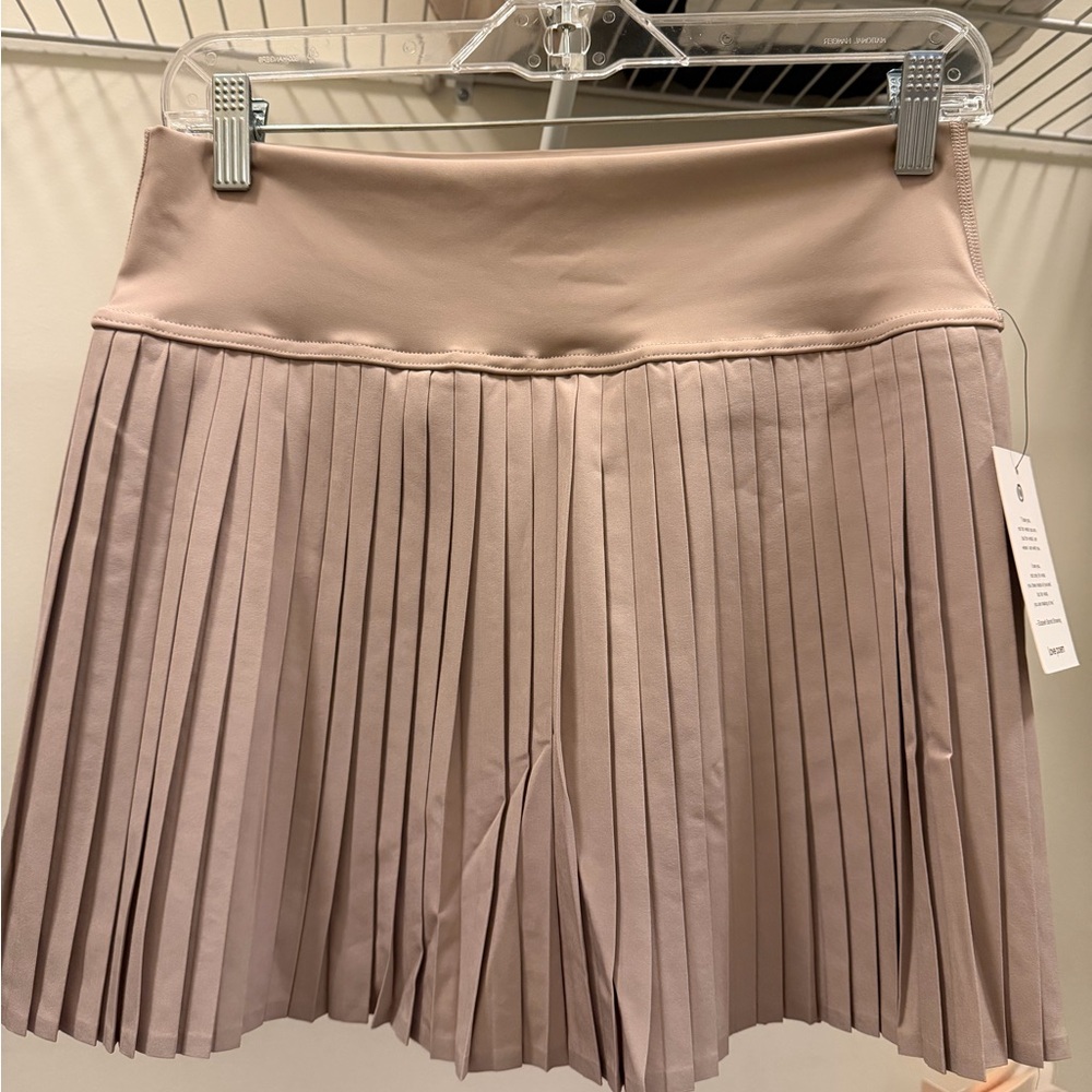 Chic Pleated Beige Mini Skirt